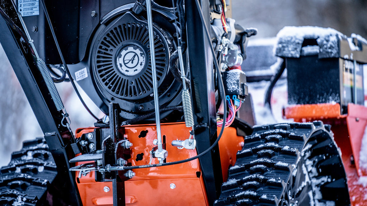 Ariens 926521 Professional Mountaineering Edition- 32" Hydero Efi Rapidtrak 2-Stage Snow Thrower